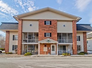 41 W Summit St APT 8, South Hadley, MA 01075