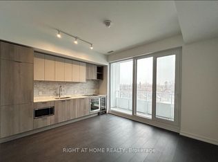 2020 Bathurst St #812, Toronto, ON M5P 2B9
