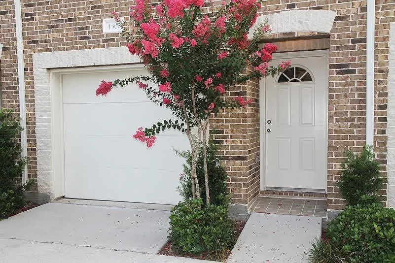 2 bed, 2.0 bath, 1504 sqft, $1,890 — Photo 3
