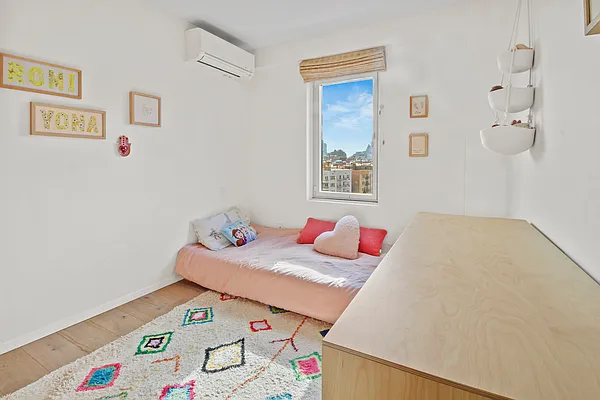 Rented by Compass | media 27