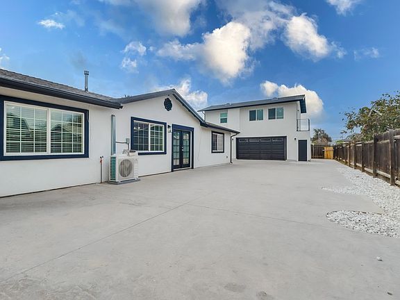 5th image of 1291 Peach Ave #B