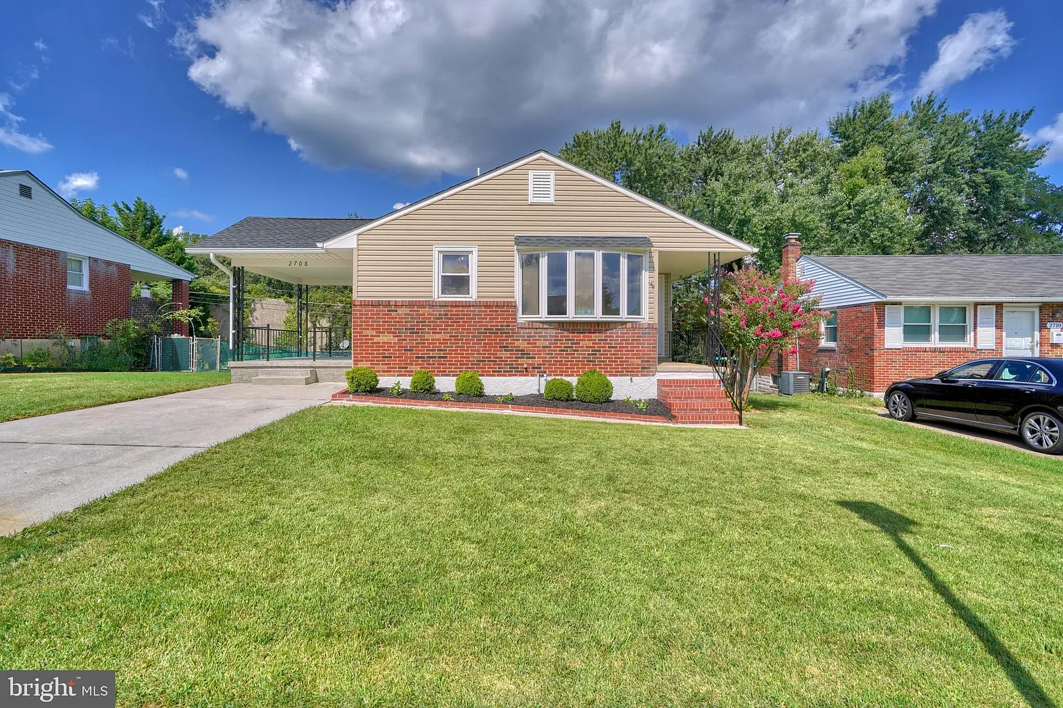 2708 Burridge Rd photo 1