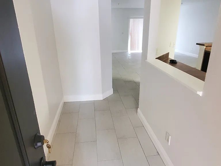 210 Artisan St — Photo 18