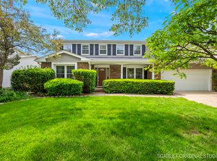 6752 Breckenridge Rd, Lisle, IL 60532