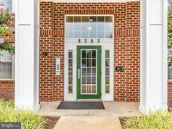 2nd image of 8203 Blue Heron Dr APT 1D