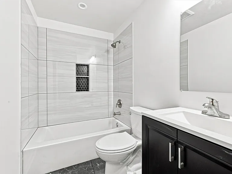 2649 E Clearfield St #B — Photo 9