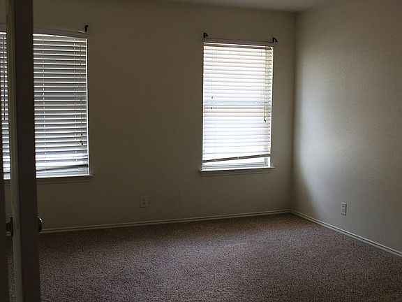 2nd image of 4011 Sojourner St