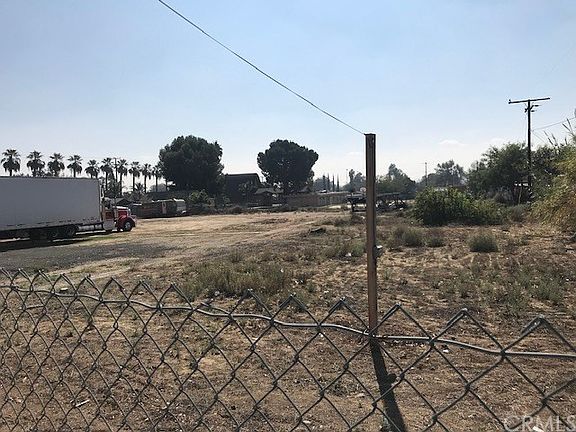 4th image of 6128 Mission Blvd