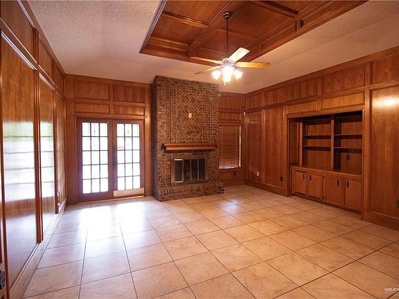 4th image of 2105 Point West Dr
