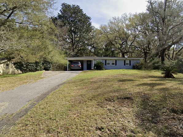 2305 Vivian Dr