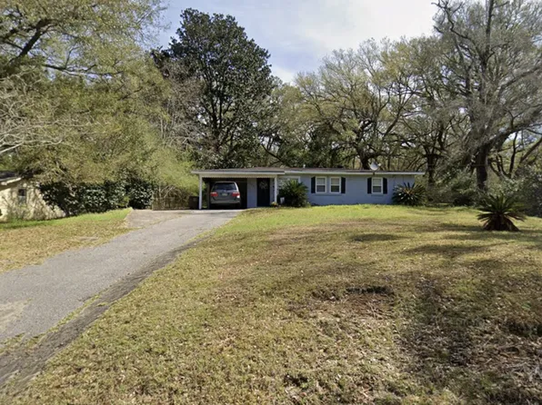 2305 Vivian Dr, Mobile, AL 36693