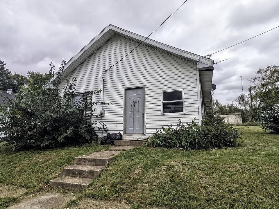 2nd image of 403 E Wood St