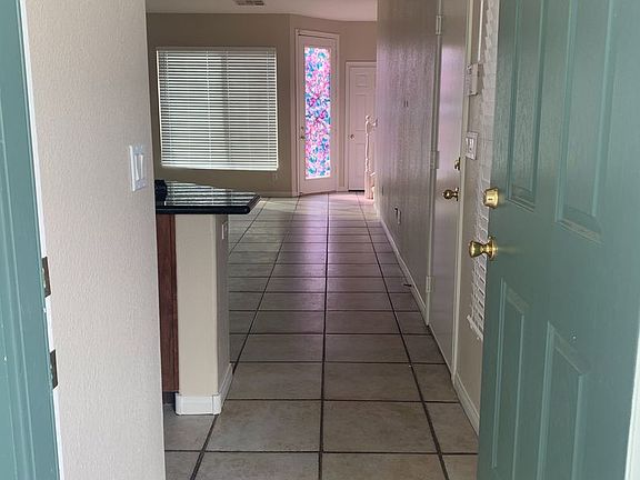 4th image of 8165 Golden Flowers St