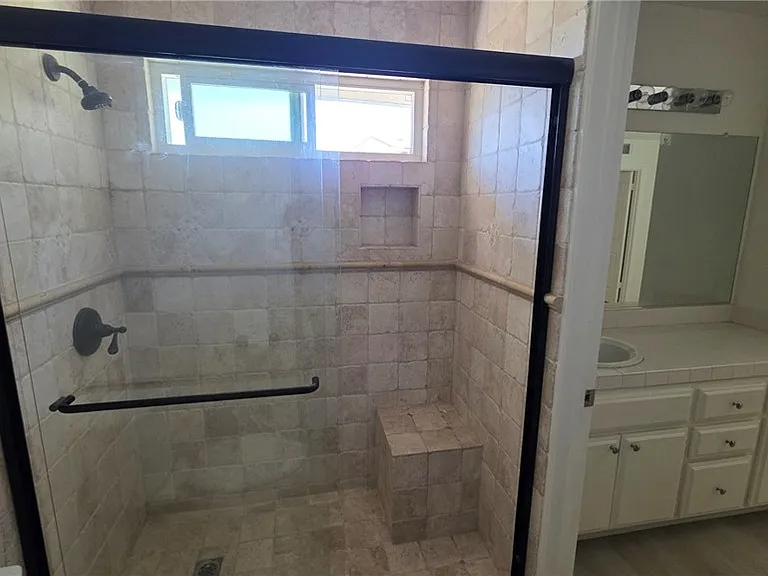 20800 Regency Ct — Photo 21