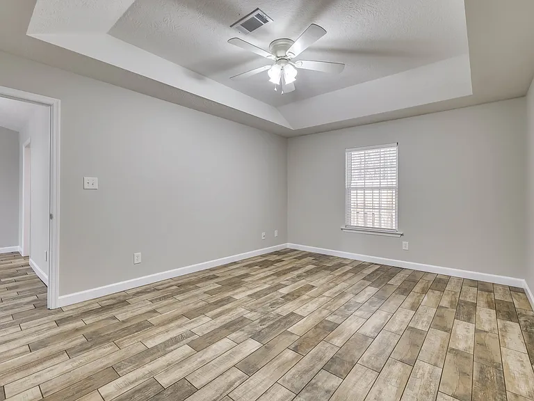 219 Lynbrook Way — Photo 18