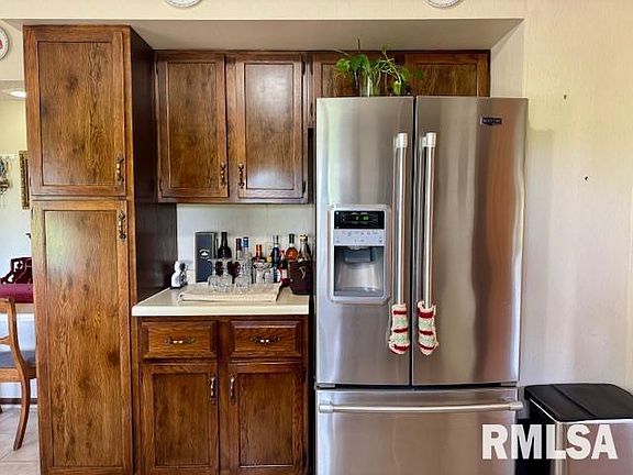 4th image of 1008 Woodland Dr