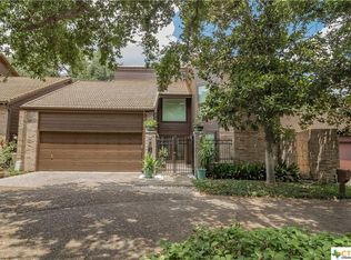 8 Somerset Pl, Victoria, TX 77904