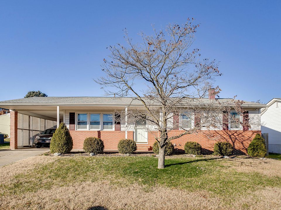 1st image of 902 Pleasantville Dr