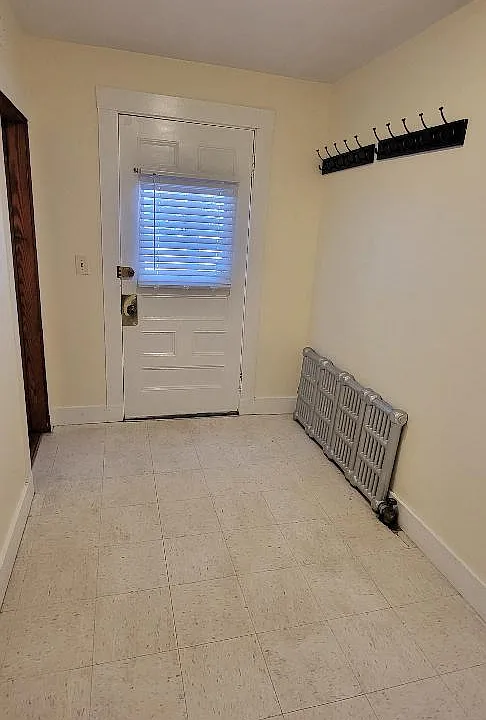 10-12 Brookway Rd #1