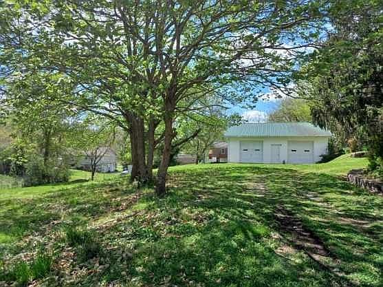 2nd image of 1928 Paul Dr Lot 10