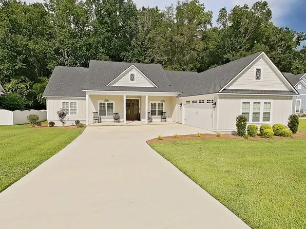 370 Madison Grove Blvd, Thomasville, GA 31757