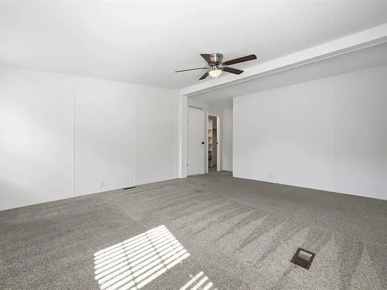 120 Orange Aly — Photo 18