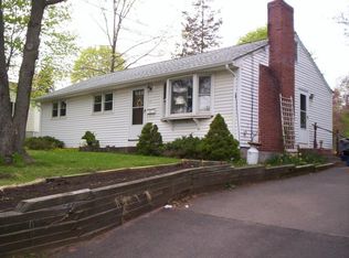 17 Dune Rd, Enfield, CT 06082