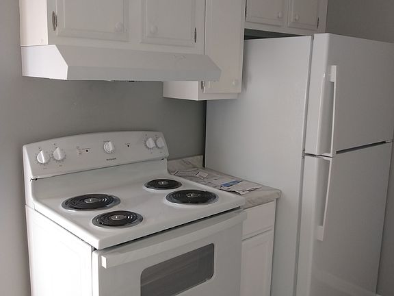 2nd image of 235 W Poplar St