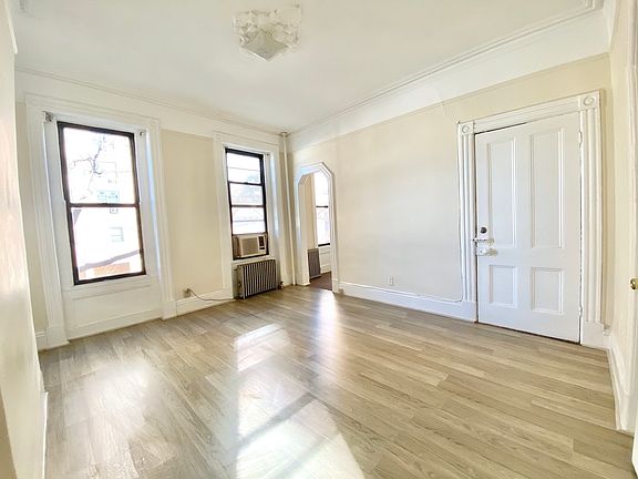 3rd image of 346 10th St #2
