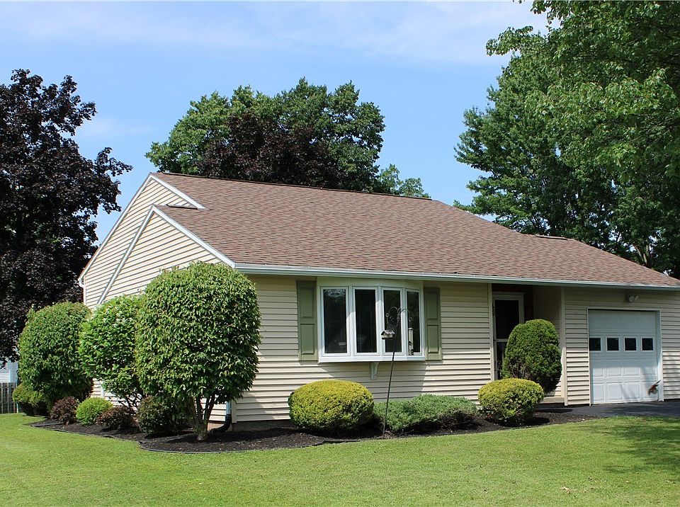 1st image of 101 Lyford Ln