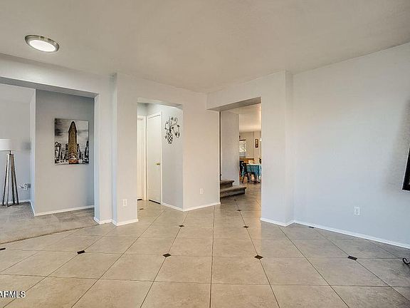 4th image of 3116 W PLEASANT Lane
