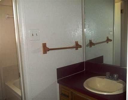 4th image of 401 Northern Dove Ln APT A