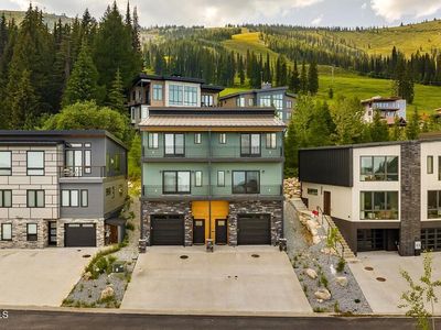 98 Chutes Ln, Sandpoint, ID, 83864