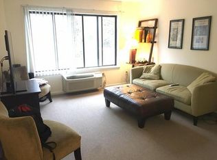 365 Boston Post Rd APT 101, Milford, CT 06460