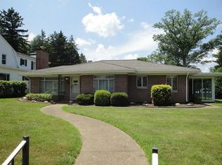 163 Woodland Dr, Huntington, WV 25705
