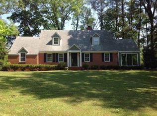 18 Longstreet Rd, Weldon, NC 27890