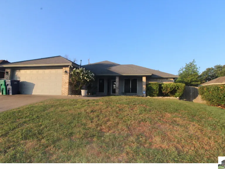 924 Northern Dancer Dr — Photo 14