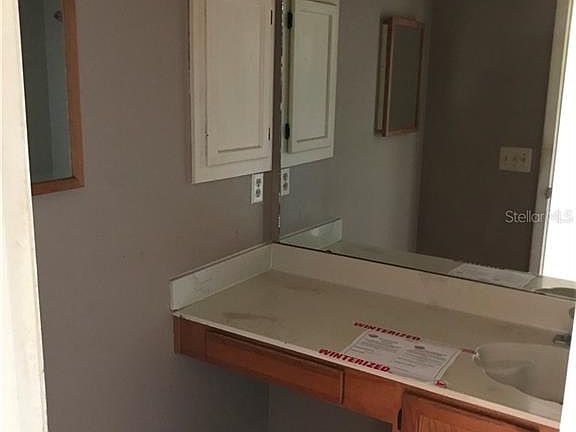 3rd image of 435 Cidermill Pl