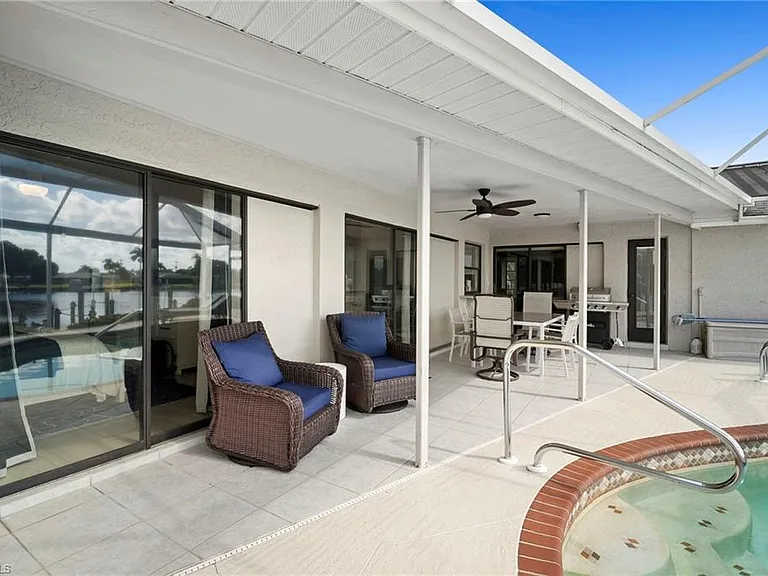 4530 W Coral Cir — Photo 5