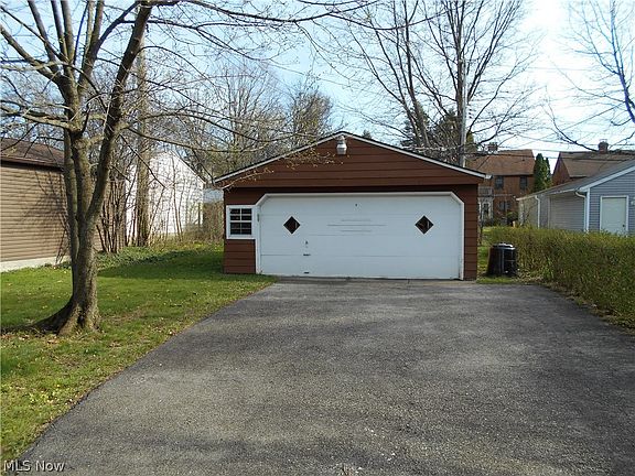 5th image of 3658 Blanche Ave