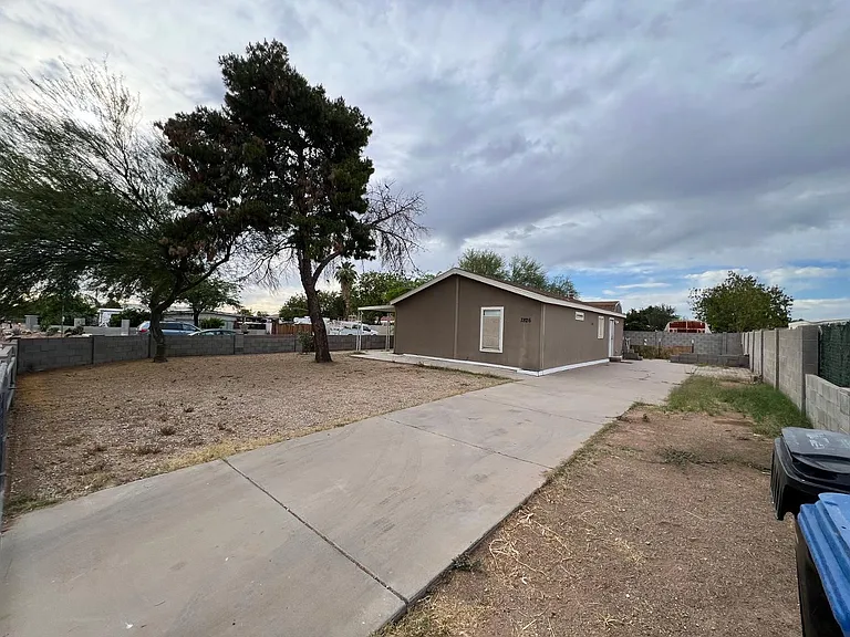 7826 E Juanita Ave — Photo 20