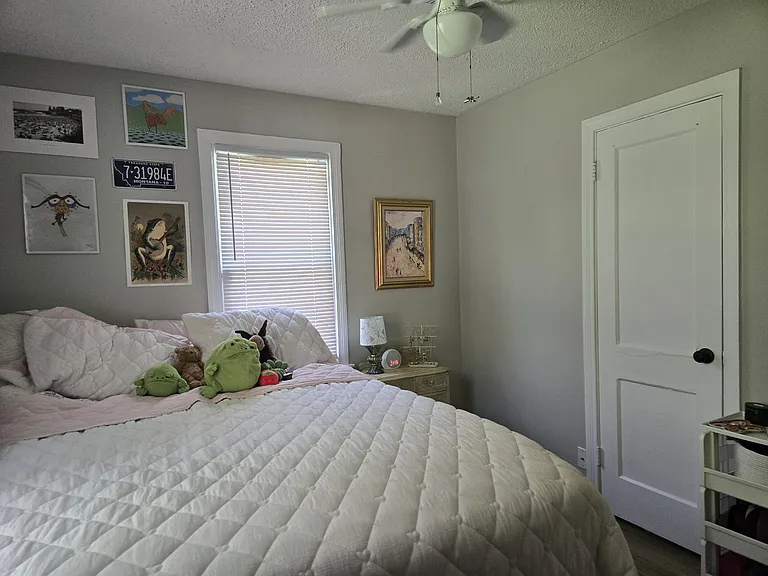 1115 Stewart Dr — Photo 7