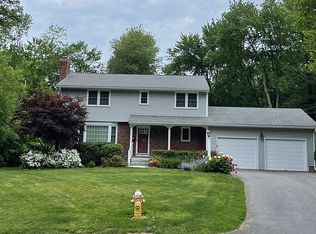 125 Valley View Dr, South Windsor, CT 06074