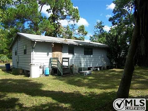 5th image of 4303 Douglas Ln