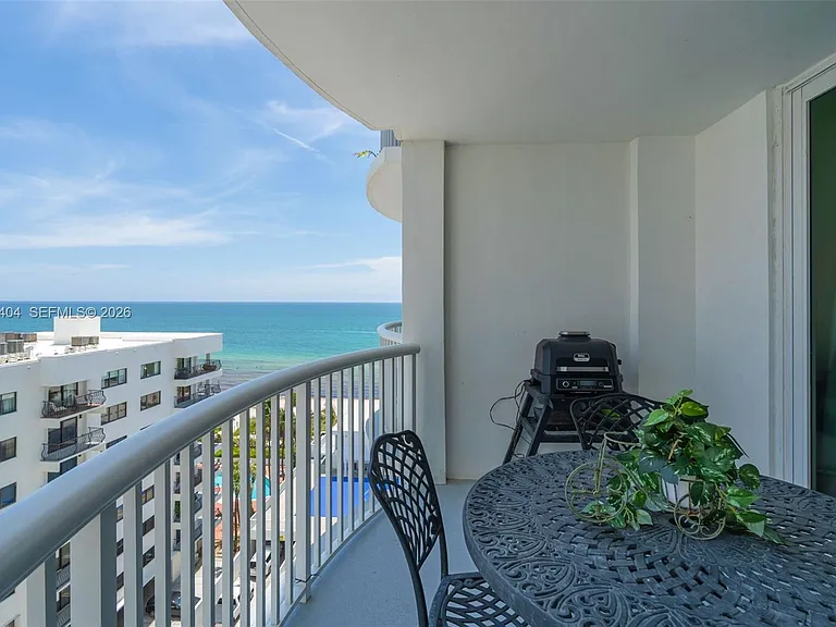 5401 Collins Ave #813 — Photo 18