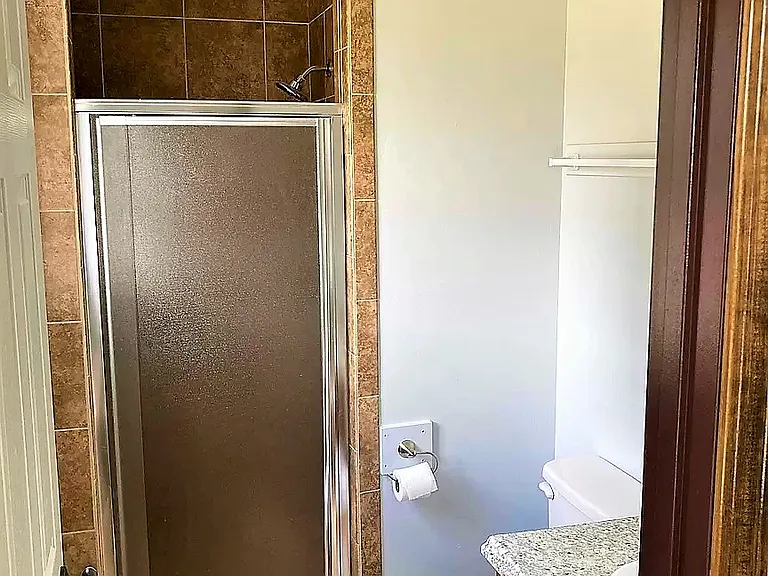 4004 Southport Dr — Photo 14