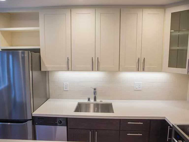 2719 E Pike St #4 — Photo 2