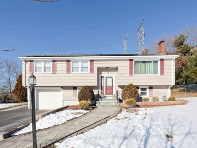 204 Ewing Dr, Stoughton, MA, 02072