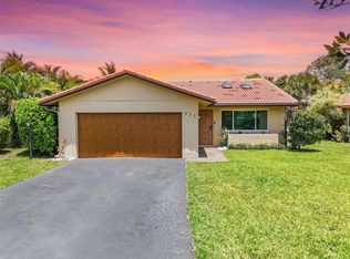 877 NW 87th Ave, Pompano Beach, FL 33071