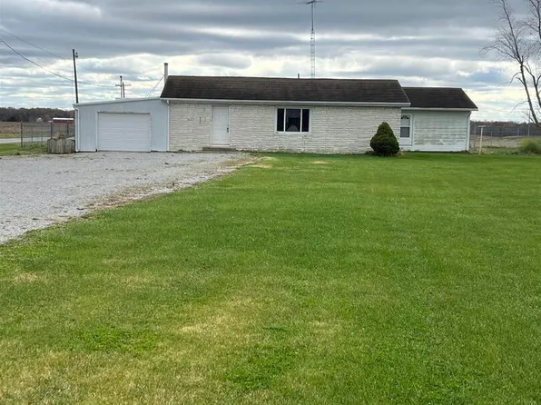 4795 Radom Rd, Ashley, IL 62831